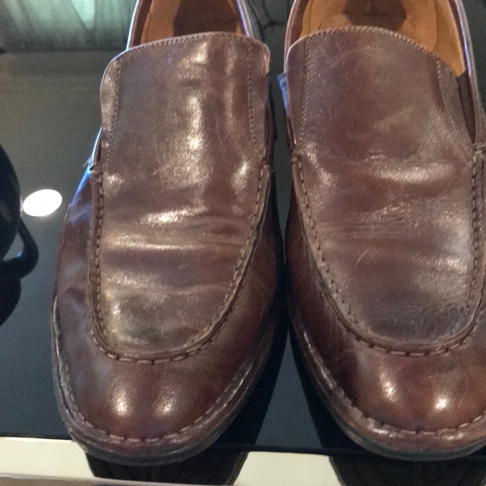 Shoes - Picture 2 of 5